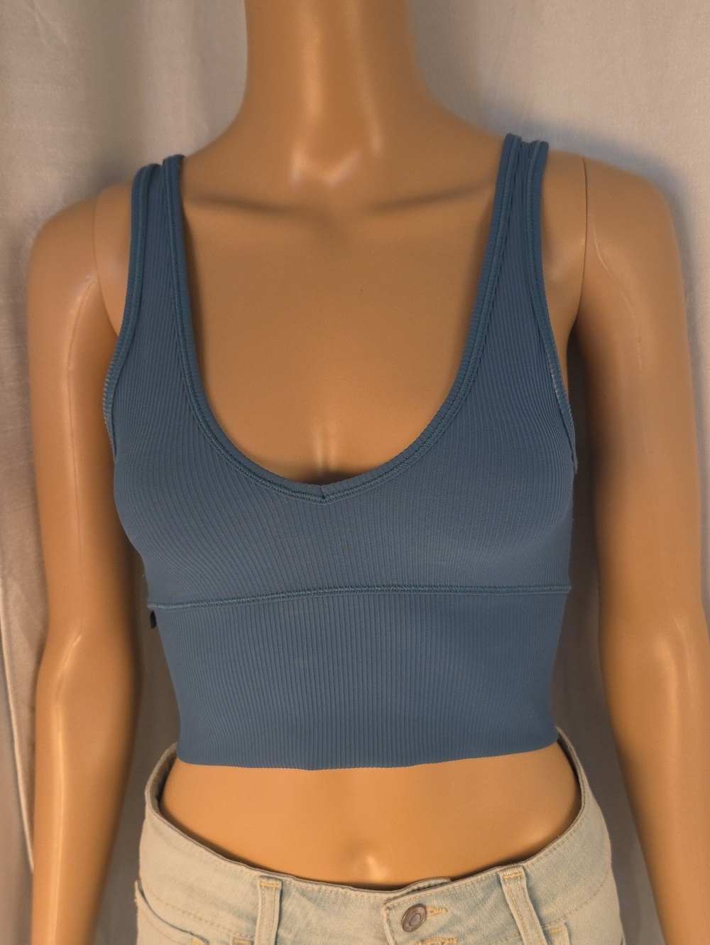 Lululemon Athletica Ribbed V-neck Sports Tank Sports Bra in Slate Blue Size 4